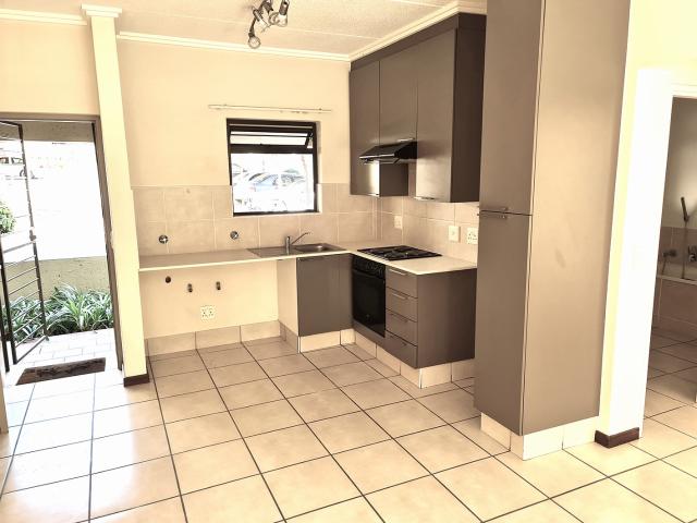 1 Bedroom Apartment / Flat For Rent in Bryanston, Sandton