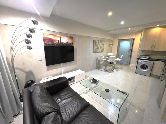 1 Bedroom Apartment / Flat For Rent in Sandton Central, Sandton