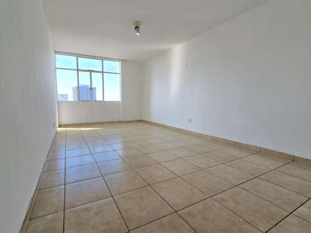 1 Bedroom Apartment / Flat For Sale in Bedford Gardens