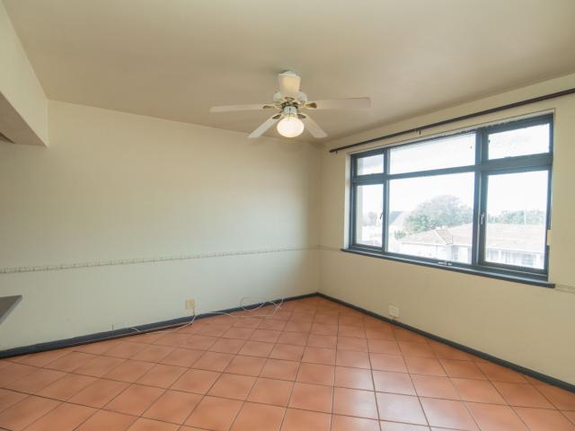 1 Bedroom Apartment / Flat For Sale in Gqeberha Central