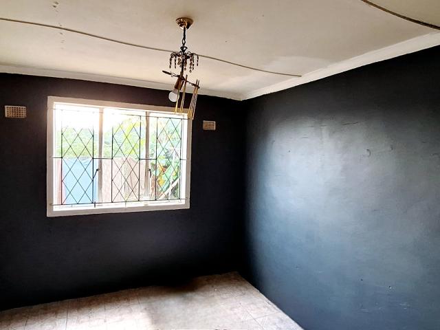 1 Bedroom Apartment / Flat For Sale in Eastbury