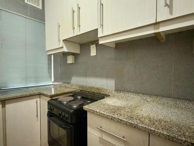 1 Bedroom Apartment / Flat For Sale in Essenwood