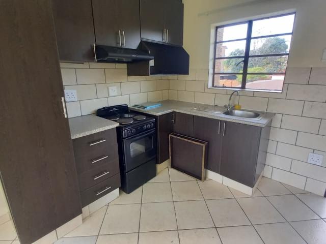 1 Bedroom Apartment / Flat For Sale in Kempton Park Central