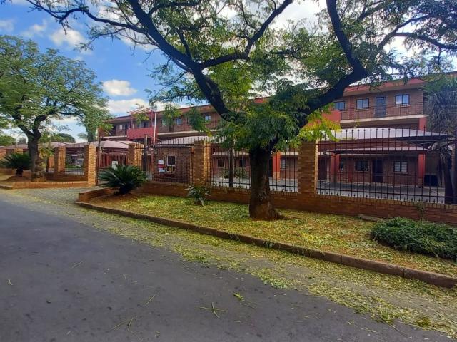 1 Bedroom Apartment / Flat For Sale in Kempton Park Central