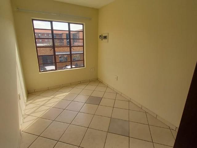 1 Bedroom Apartment / Flat For Sale in Kempton Park Central