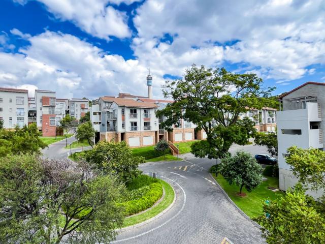1 Bedroom Apartment / Flat For Sale in Houghton Estate