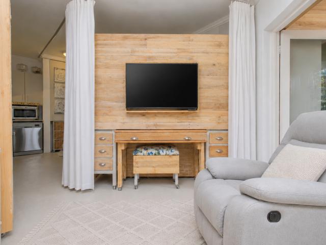 1 Bedroom Apartment / Flat For Sale in Honeydew Manor