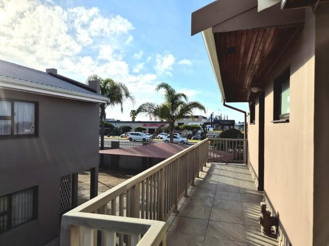 1 Bedroom Apartment / Flat For Sale in Hartenbos Central