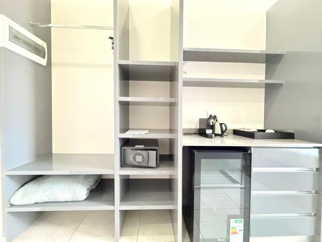 1 Bedroom Apartment / Flat For Sale in Illovo