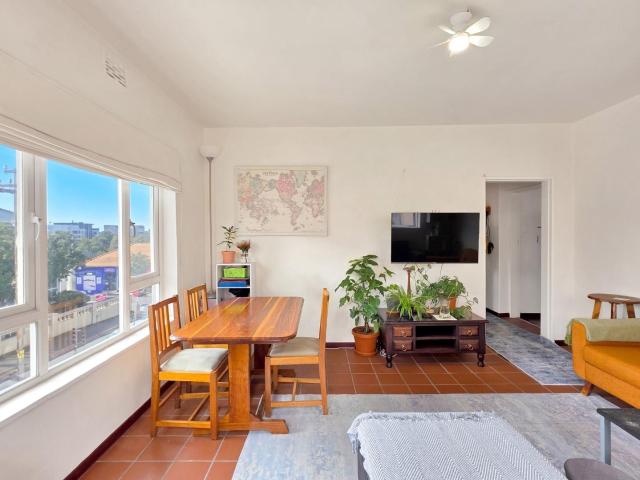 1 Bedroom Apartment / Flat For Sale in Oranjezicht