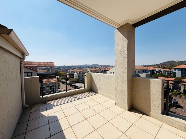 1 Bedroom Apartment / Flat For Sale in Lonehill