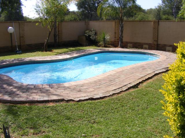 1 Bedroom Apartment / Flat For Sale in Lephalale