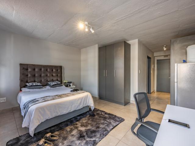 1 Bedroom Apartment / Flat For Sale in Lynnwood Ridge