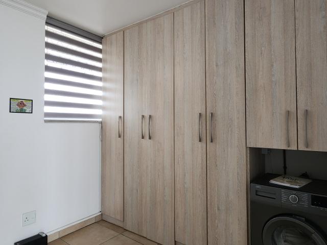 1 Bedroom Apartment / Flat For Sale in Morningside