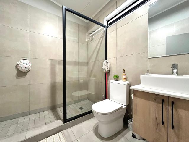 1 Bedroom Apartment / Flat For Sale in Menlo Park