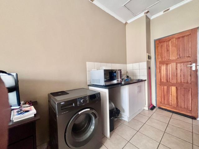 1 Bedroom Apartment / Flat For Sale in Noordwyk