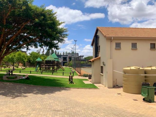 1 Bedroom Apartment / Flat For Sale in Newmark Estate