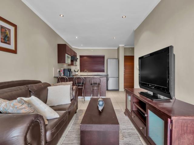 1 Bedroom Apartment / Flat For Sale in Sandhurst