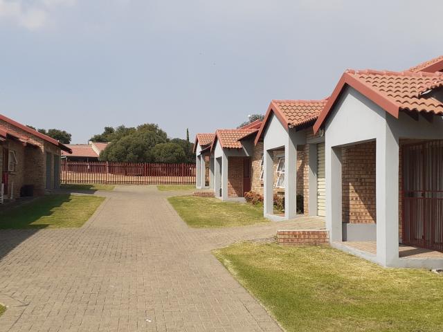 1 Bedroom Apartment / Flat For Sale in Secunda