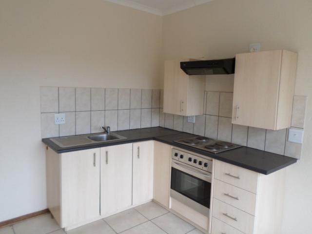 1 Bedroom Apartment / Flat For Sale in Potchefstroom Central