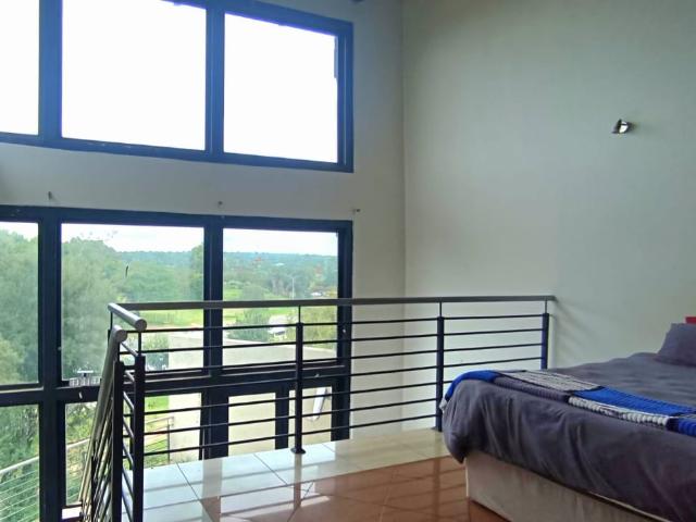 1 Bedroom Apartment / Flat For Sale in Rooihuiskraal North