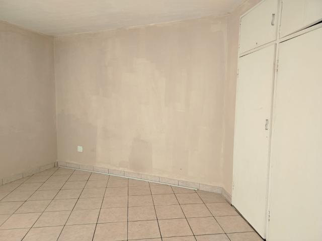 1 Bedroom Apartment / Flat For Sale in Witpoortjie