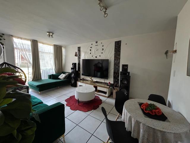 1 Bedroom Apartment / Flat For Sale in Windsor West