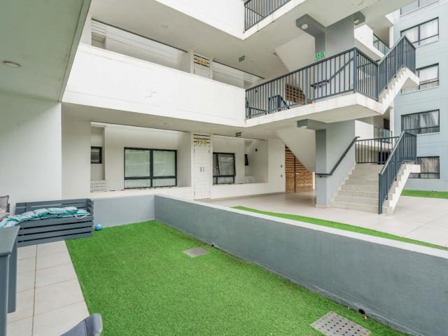 1 Bedroom Apartment / Flat For Sale in Umhlanga Ridge