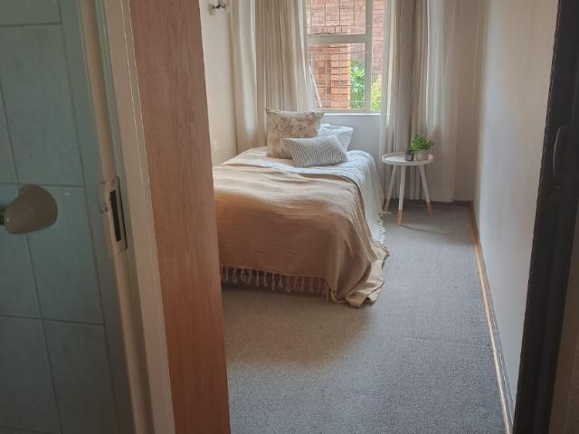1 Bedroom Apartment / Flat For Sale in Universitas