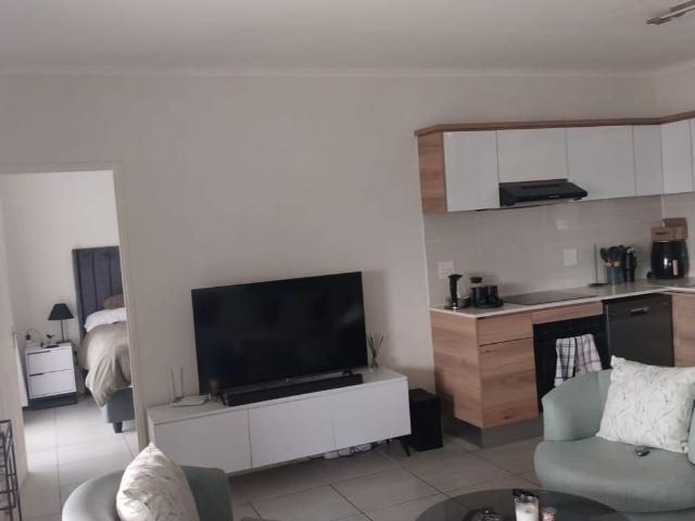 1 Bedroom Apartment / Flat To Rent in Waterfall
