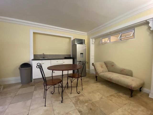 1 Bedroom Apartment / Flat To Rent in Waterkloof
