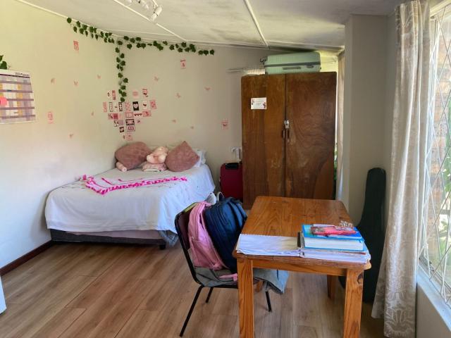 1 Bedroom Apartment / Flat To Rent in West Hill