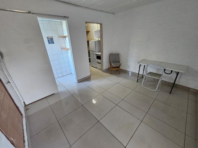 1 Bedroom Apartment / Flat To Rent in Bluff