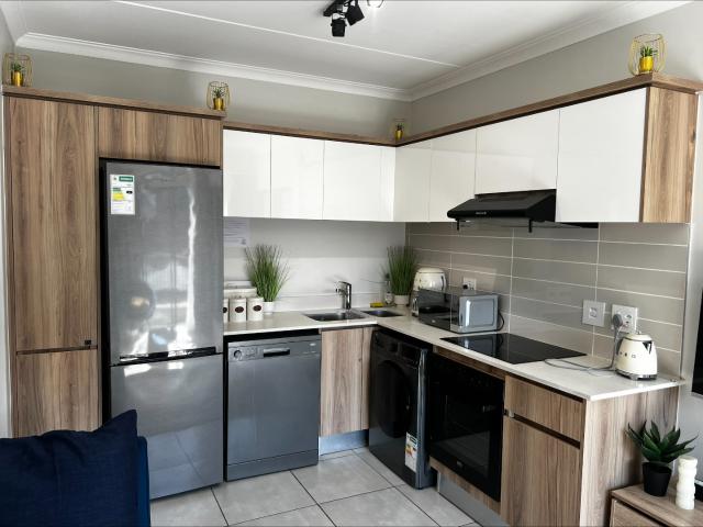 1 Bedroom Apartment / Flat To Rent in Blyde Riverwalk Estate