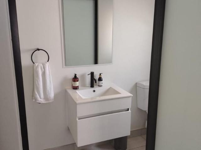1 Bedroom Apartment / Flat To Rent in Blyde Riverwalk Estate