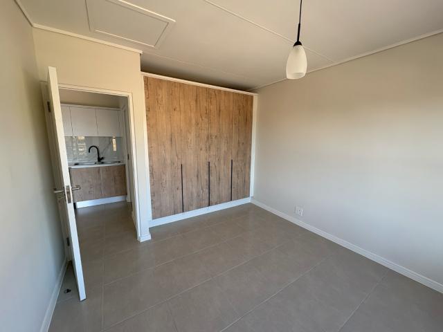 1 Bedroom Apartment / Flat To Rent in Burgundy Estate