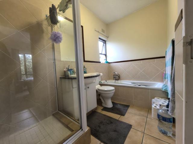 1 Bedroom Apartment / Flat To Rent in Douglasdale