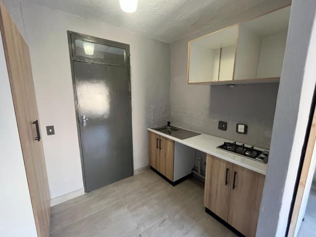 1 Bedroom Apartment / Flat To Rent in Freeland Park