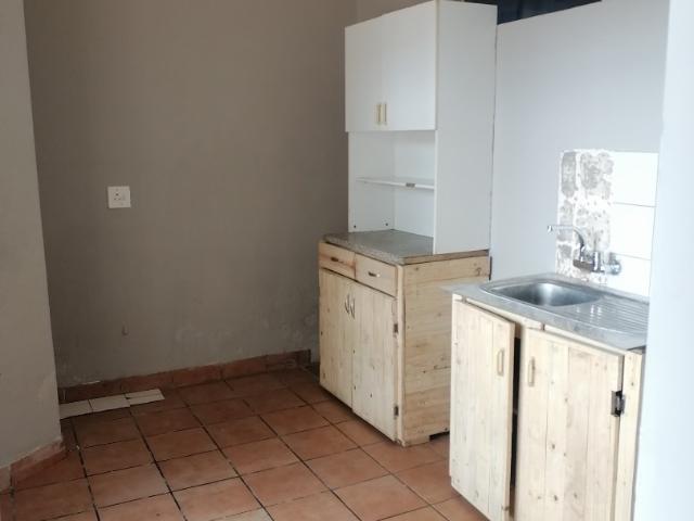 1 Bedroom Apartment / Flat To Rent in Kroonstad Central