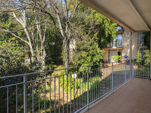 1 Bedroom Apartment / Flat To Rent in Lynnwood Glen