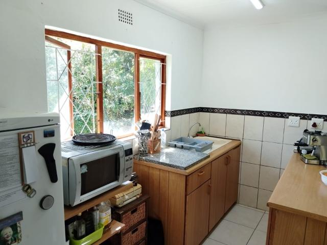 1 Bedroom Apartment / Flat To Rent in Marina Beach