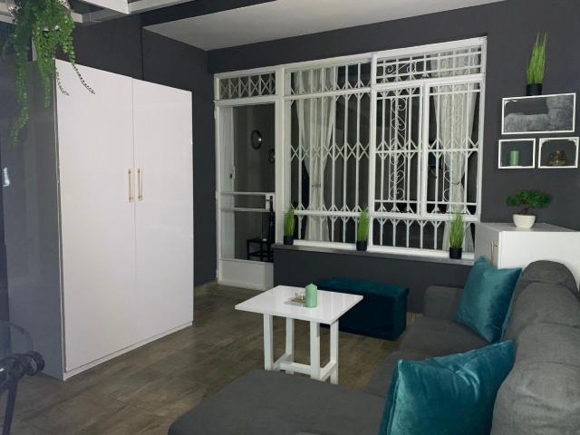1 Bedroom Apartment / Flat To Rent in Melrose Arch