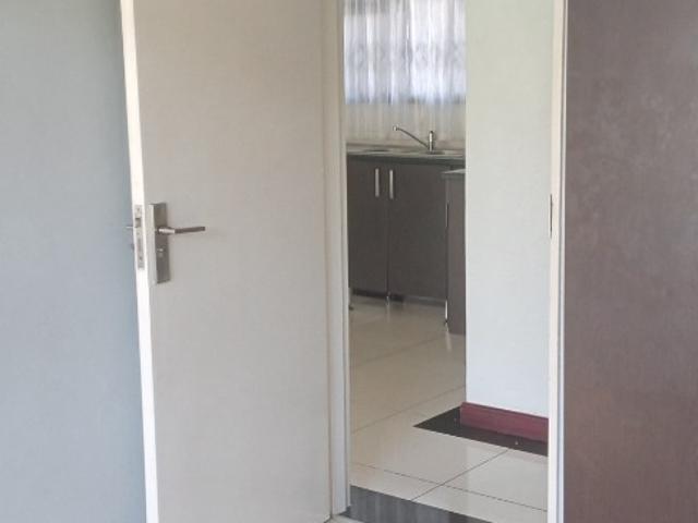 1 Bedroom Apartment / Flat To Rent in Noordwyk