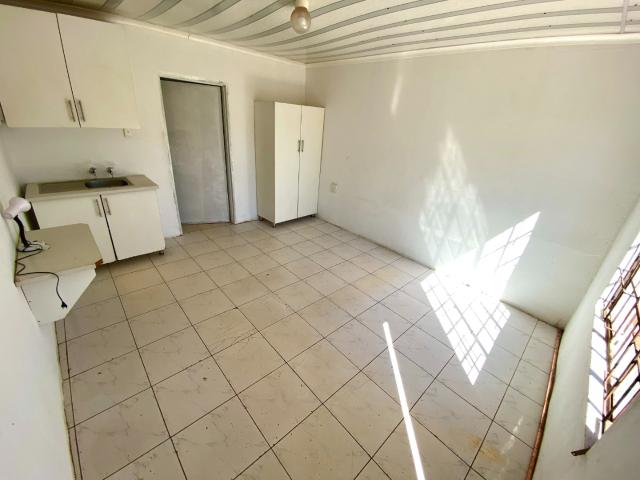 1 Bedroom Apartment / Flat To Rent in Phola Park