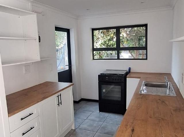 1 Bedroom Apartment / Flat To Rent in Roodeberg