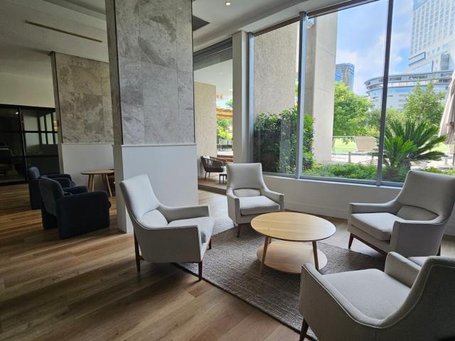 1 Bedroom Apartment / Flat To Rent in Sandton Central