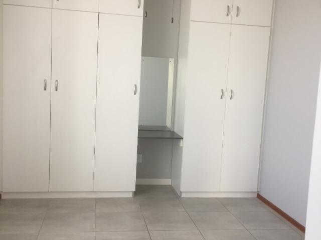1 Bedroom Apartment / Flat To Rent in Saldanha Central