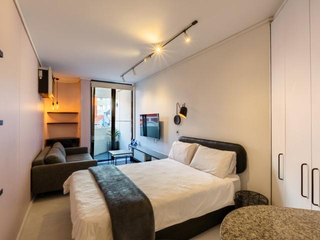 1 Bedroom Apartment / Flat To Rent in Sea Point