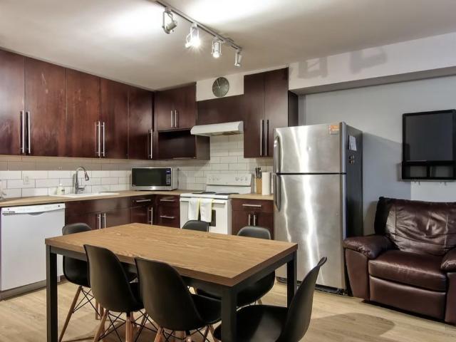 1 Bedroom Apartment for Rent at Rue Prince Arthur Ouest & Rue Aylmer #1, Montréal, QC H2X 1T5 Milton Parc