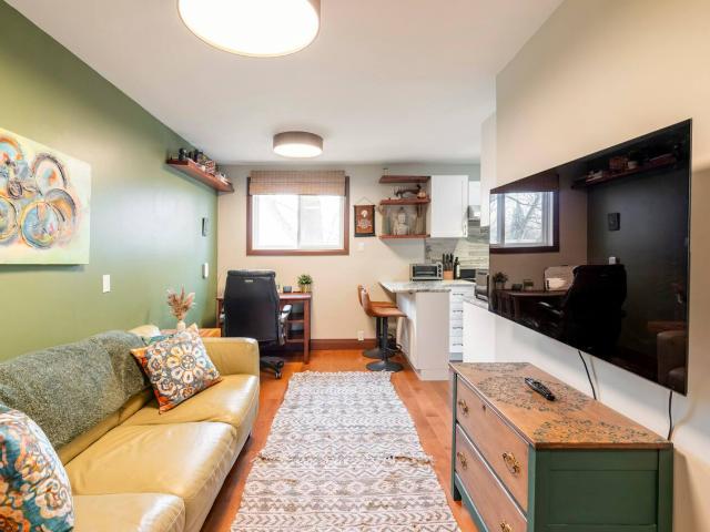 1 Bedroom Apartment for Rent at Weber St N & Northfield Dr W #C, Waterloo, ON N2L 4K4 North Lakeshore